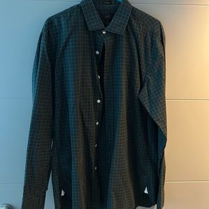 Men’s L J Crew. Stunning checkered plaid! Mint Condition!!